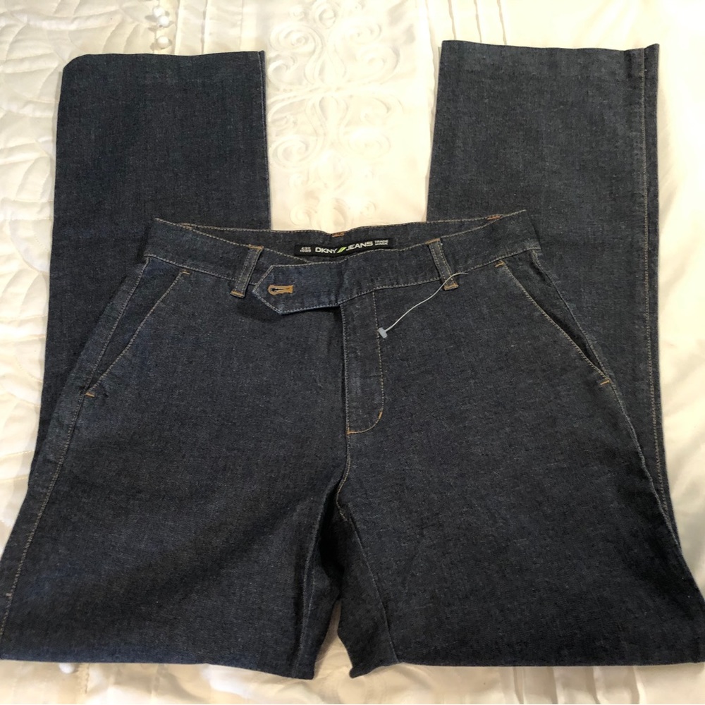 DKNY jeans boot cut Size 4.